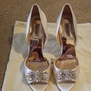 Badgley Mischka Hansen heels